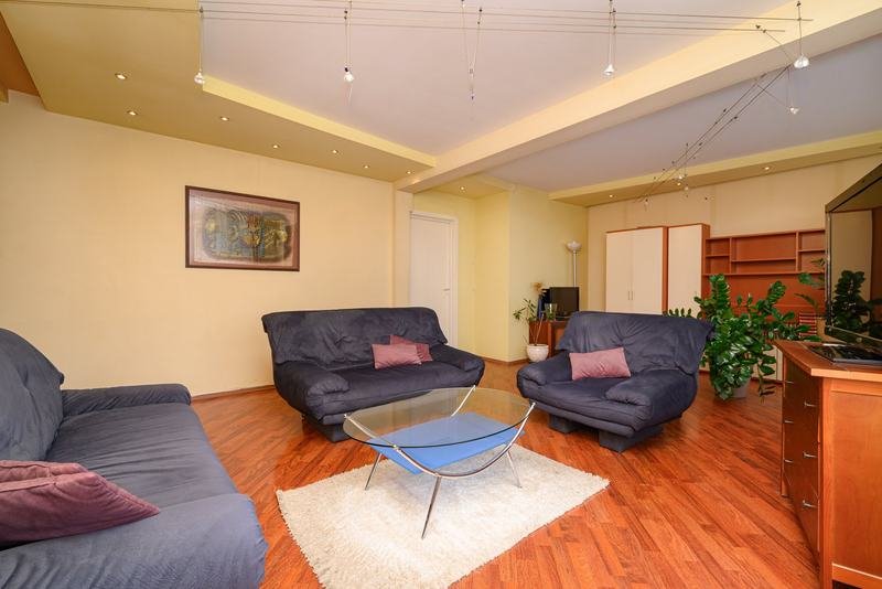 Erdvus 3 kambarių (buvęs 4) butas – Šilainiai, Kaunas