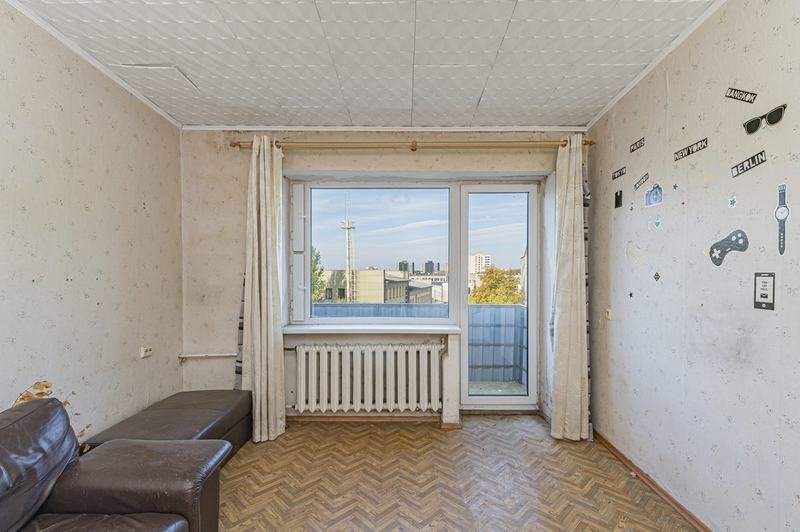 Kambarys su balkonu – Pramonės pr. 9, Dainava