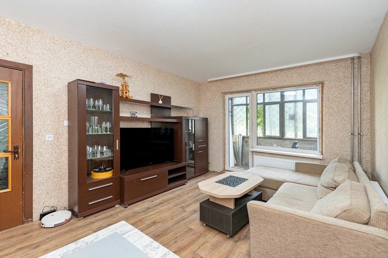3 kambarių butas su baldais – Eiguliai, Kaunas