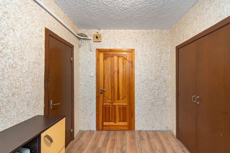 Prieškambaris – Šiaurės pr. 12, Eiguliai