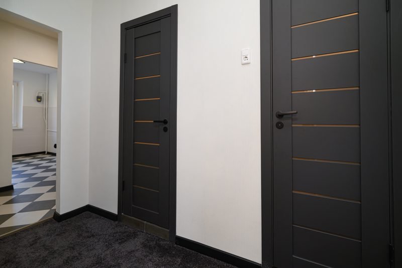 Kambarys – Šiaurės pr., Eiguliai