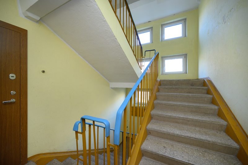 Laiptinė – Šiaurės pr., Eiguliai